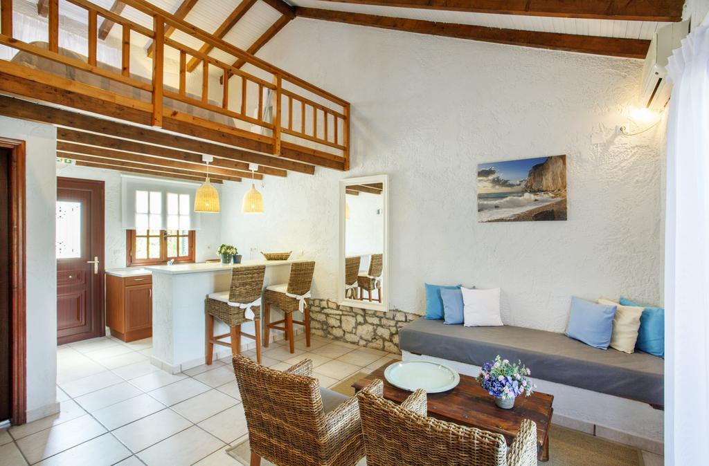 Glyfada Beach Villas Longós Zimmer foto